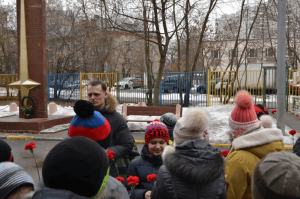 В районе Чертаново Южное в школе №1162 прошел митинг-концерт