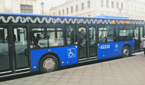 Все московские автобусы теперь должны принимать городские билеты