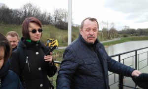Алексей Челышев принял участие в общегородском субботнике на территории Покровского парка