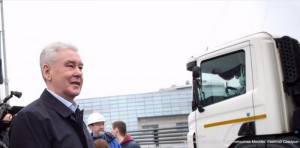 Мэр Москвы Сергей Собянин открыл автомобильное движение по новой развязке на юге столицы
