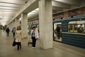 Интервал движения поездов на загруженных ветках метро в Москве сократят за счет запуска дополнительных составов