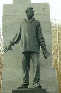 Памятник Мусе Джалилю в районе Зябликово