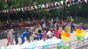 Праздник для детей организовали в центре соцобслуживания «Чертаново»