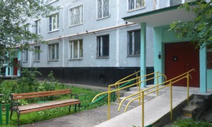 В Москве начали включать отопление в детских садах, школах и больницах