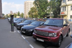 Продлить резидентное разрешение на парковку жители столицы могут заранее