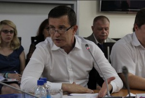 Работу группы по исполнению закона «О регулировании торговой деятельности» будет координировать депутат МГД Александр Семенников