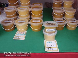 Ярмарку меда в «Коломенском» продлили на две недели 