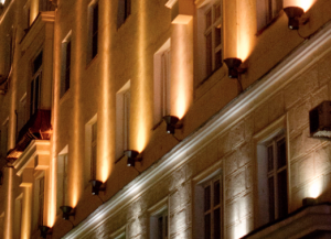 Подсветка на зданиях в Москве