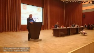 Префект во время выступления перед жителями