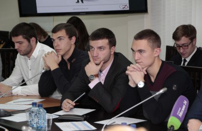 Круглый стол «Работа для молодежи в Москве: как сделать правильный выбор» провели столичные единороссы