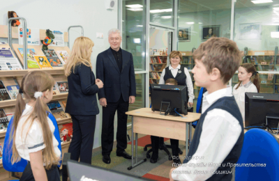 Мэр Москвы Сергей Собянин осмотрел новый корпус общеобразовательной школы №1387