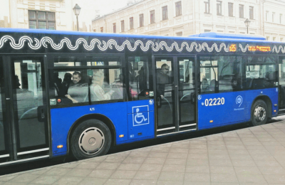 Все московские автобусы теперь должны принимать городские билеты