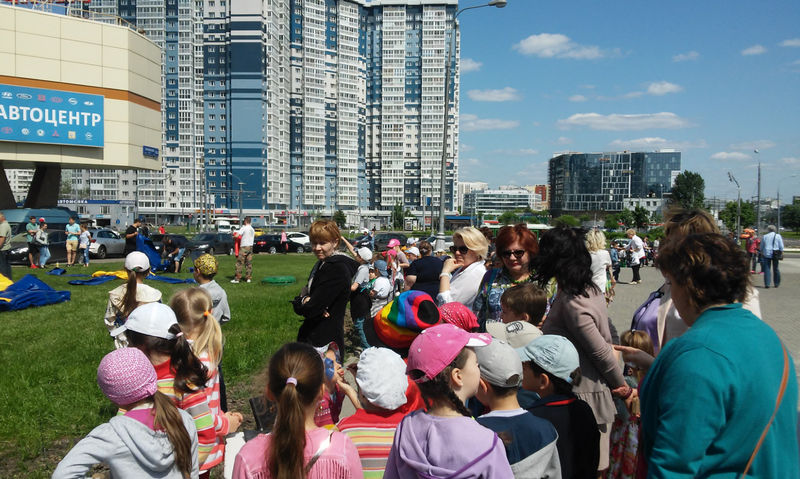 Погода чертаново южное сегодня. Чертаново Южное Москва школа. События в Чертаново. Люди в Чертаново. Чертаново Москва.