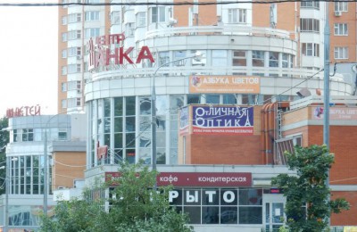 Демонтаж незаконных рекламных конструкций провели в районе Чертаново Южное