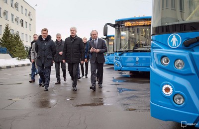 В следующем году автобусный парк Москвы получит более 900 новых автобусов, сообщил Сергей Собянин