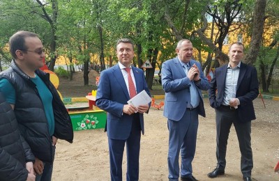 Анатолий Выборный в ходе встреч с жителями