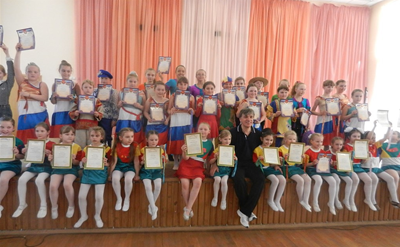 Детская танцевальная студия "Адажио" с дипломами