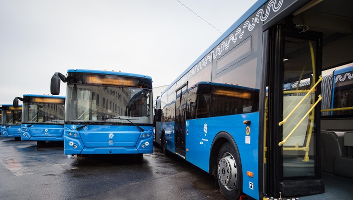 Около 20 миллионов пассажиров воспользовались автобусами без турникетов в январе