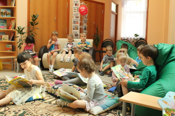Литературная гостиная «Лукоморье» открылась в школе № 504