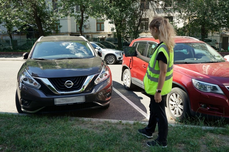 «Московский паркинг» продолжает набор женщин на работу пешими инспекторами«Московский паркинг» продолжает набор женщин на работу пешими инспекторами