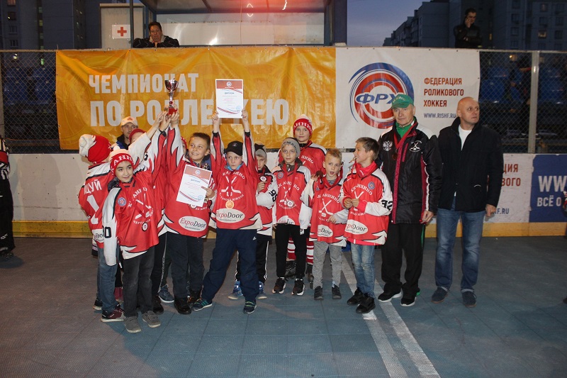 Открытый чемпионат москвы по хоккею. Хк Аннино. Хоккейный клуб Аннино.