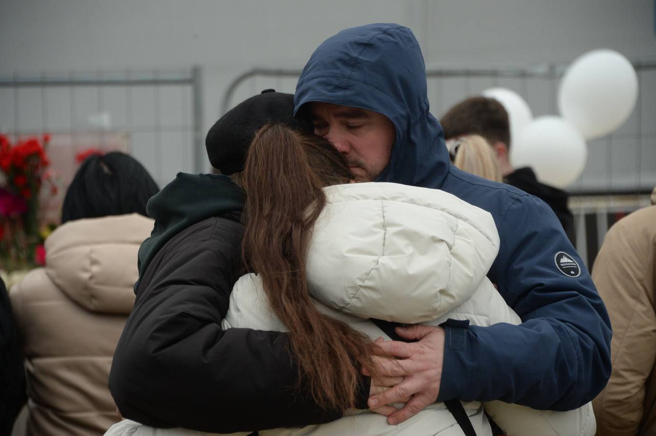 Московская санавиация помогла воссоединиться паре, пострадавшей в «Крокусе». Фото: Пелагия Замятина, «Вечерняя Москва»