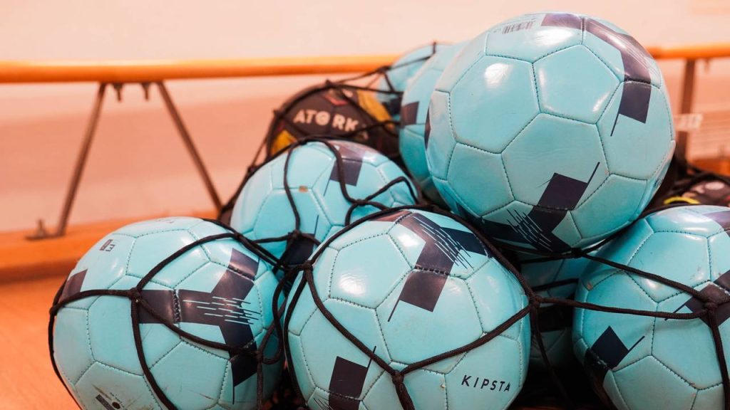 Футбольный турнир ЮФЛ-Девушки U-18: спортсменки «Чертанова» вышли в финал. Фото: Ксения Догонашева, «Вечерняя Москва»