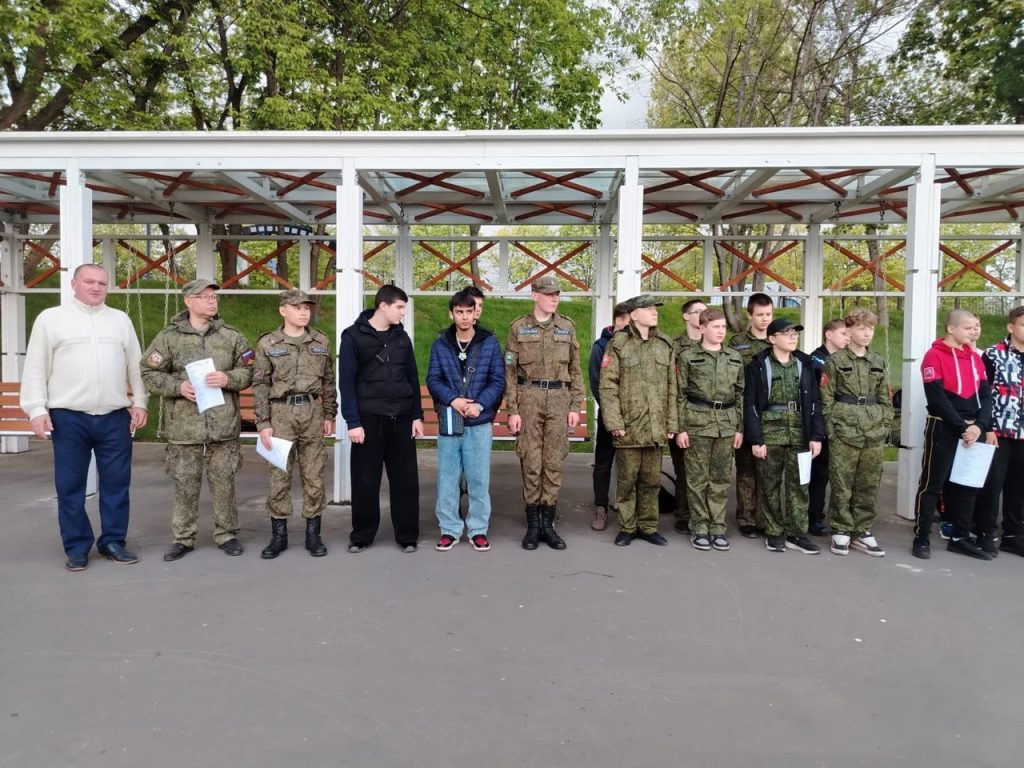 Семиклассники школы №924 заняли второе место на мероприятии «Зарница». Фото: официальная страница школы №924 в социальных сетях