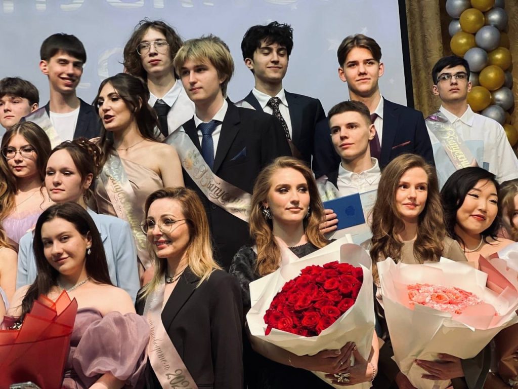 Торжественное вручение аттестатов провели в школе №629. Фто: официальная страница школы №629 социальных сетях