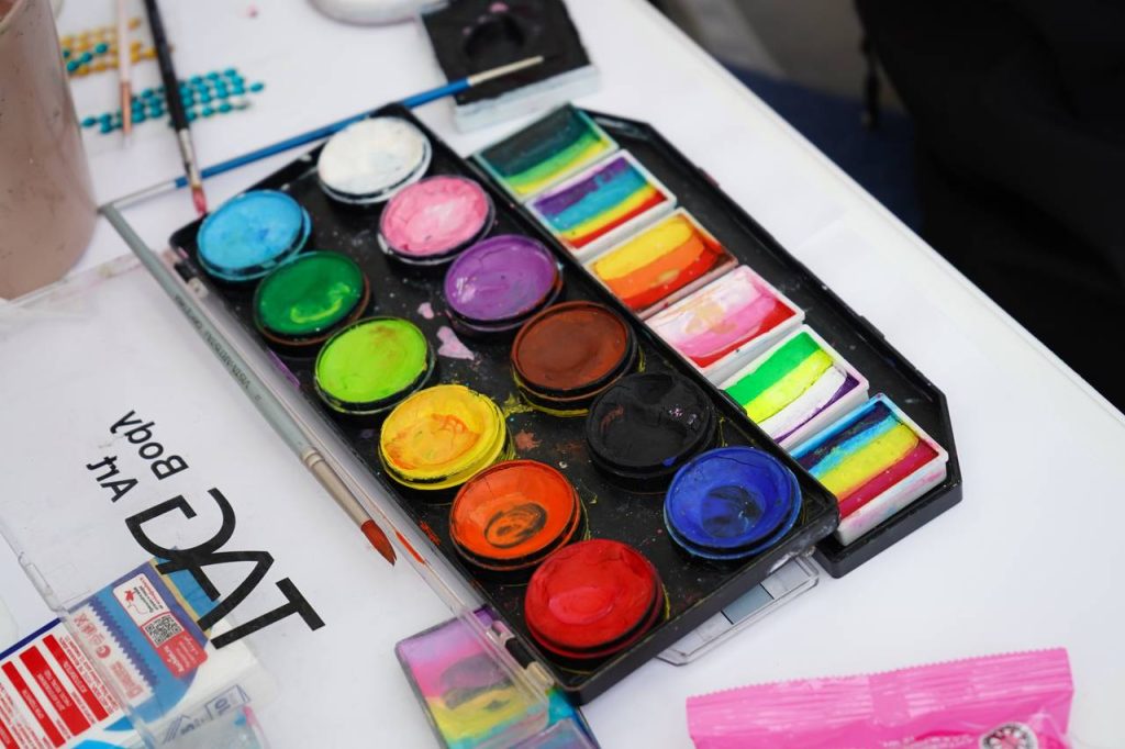 Аквагрим и мастер-классы, или Развлекательное программа состоится в Чертанове Южном. Фото: Анна Быкова, «Вечерняя Москва»