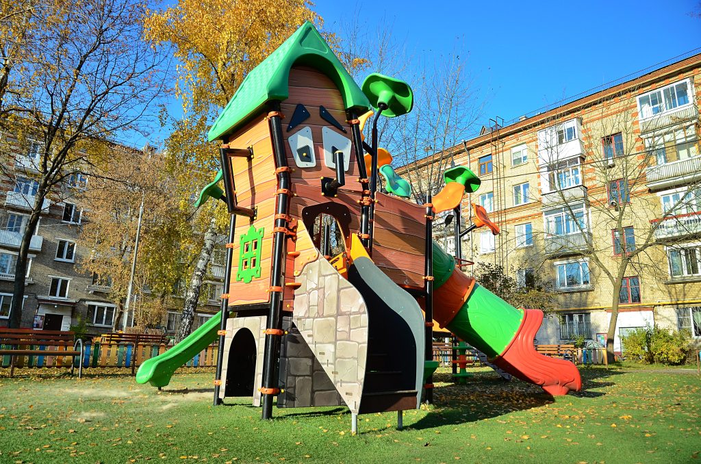 «Играем, рисуем, поем!»: сотрудники управы Чертанова Южного проведут мероприятия. Фото: Анна Быкова, «Вечерняя Москва»