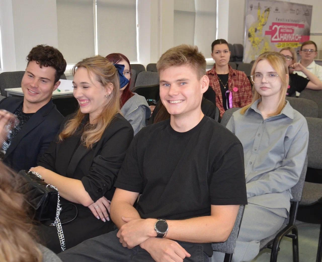 Международный фестиваль науки посетили студенты МГУСиТа. Фото: официальная страница МГУСиТа в социальных сетях