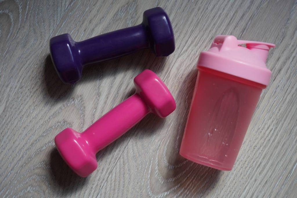 Жителей Чертанова Южного пригласили на занятия атлетической гимнастикой и пауэрлифтингом.  Фото: Анна Быкова, «Вечерняя Москва»