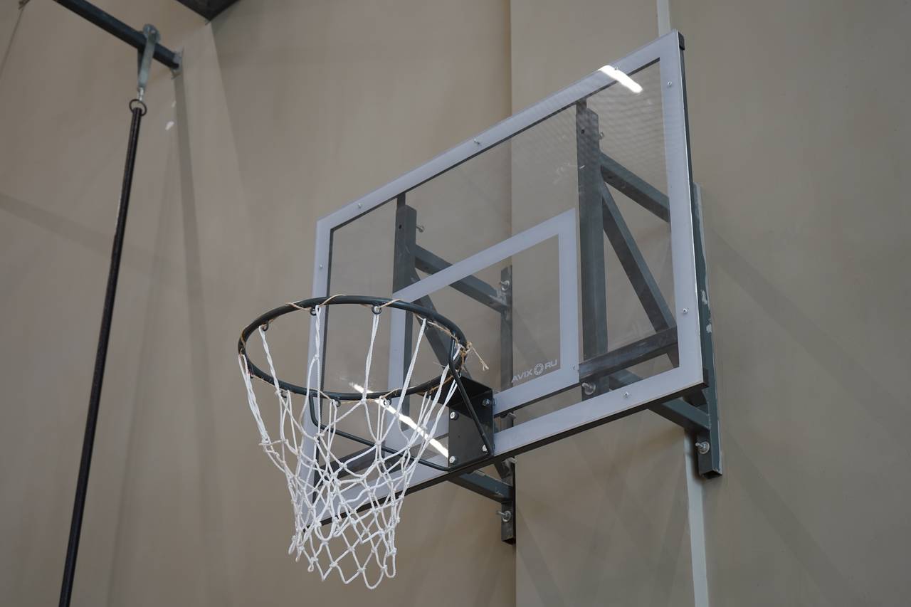 Чемпионами соревнований по баскетболу стали студентки МГУСиТа. Фото: Анна Быкова, «Вечерняя Москва»