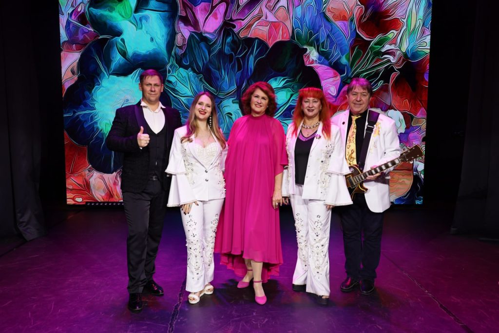 Аппарат СД МО Чертаново Южное организовал праздничный концерт. Фото: Telegram-канал МО Чертаново Южное