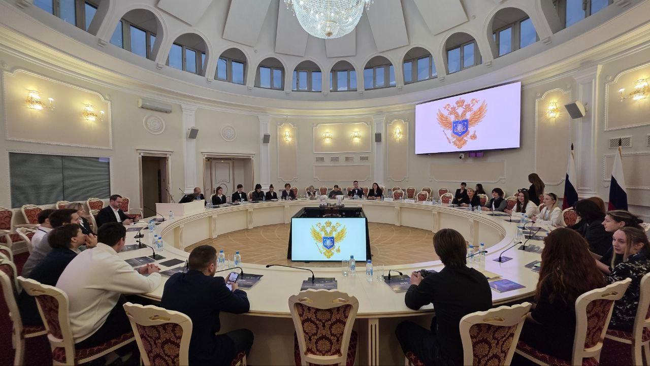 Представители МГУСиТа приняли участие в пилотном проекте «Умные каникулы». Фото: страница МГУСиТ в социальных сетях