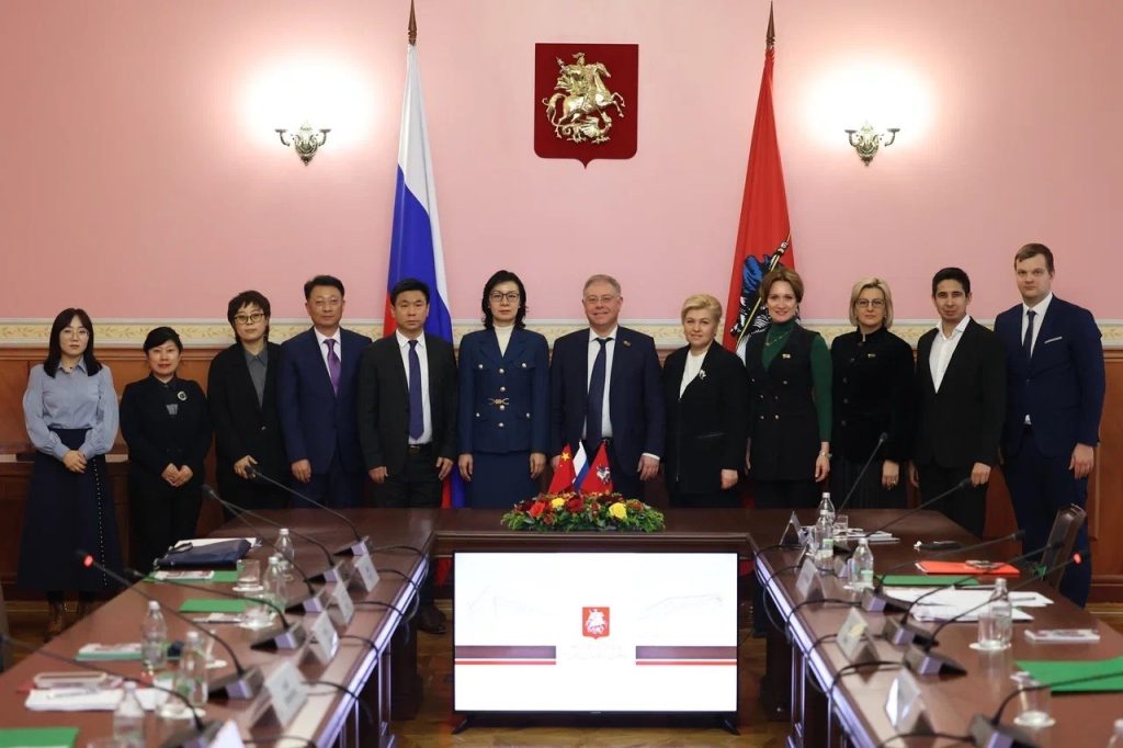 Руководство МГУСиТ приняло участие во встрече с делегацией из Чанчуня. Фото: официальная страница МГУСиТа в социальных сетях