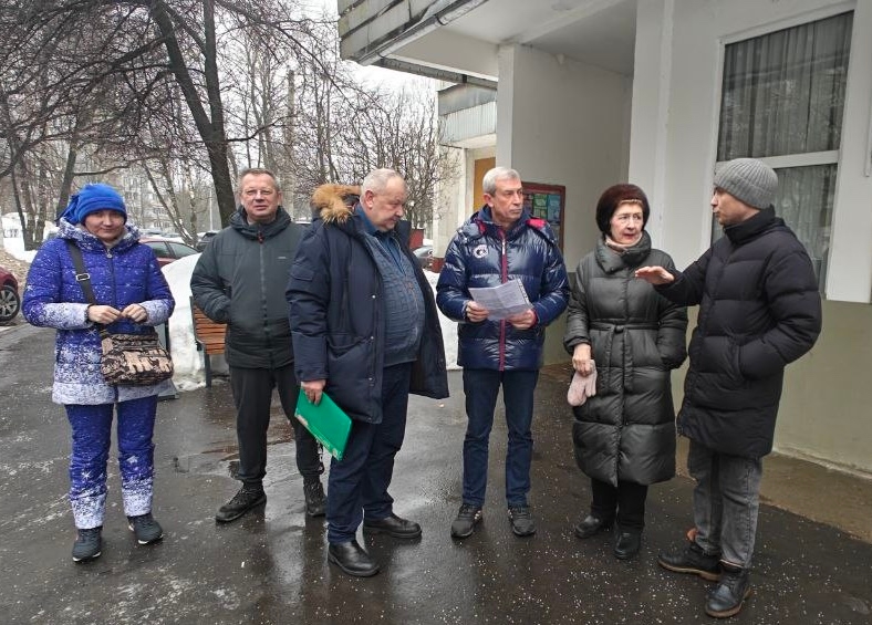 Обход территории при участии Александра Новикова состоится в Чертанове Южном. Фото: официальная страница управы района Чертаново Южное в социальных сетях