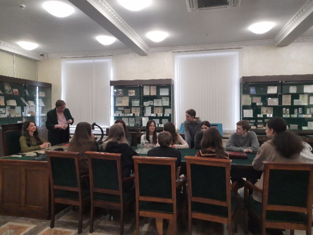 Музей Финансового университета посетили ученики школы №1582. Фото: страница школы №1582 в социальных сетях