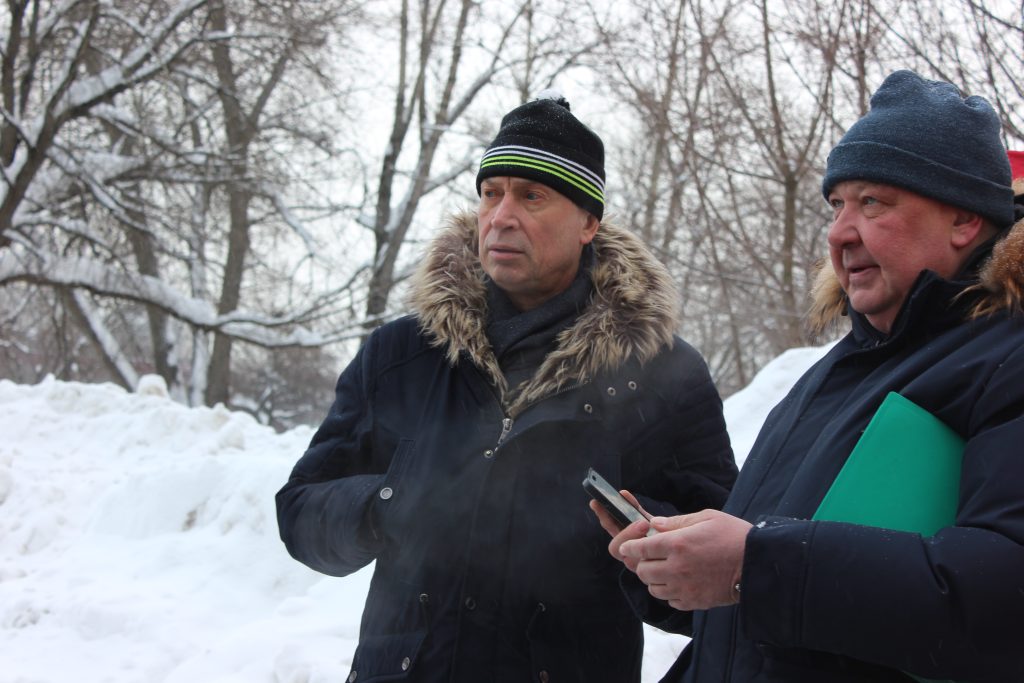 Обход территории района посетил Александр Новиков. Фото: Полина Титкова, «Вечерняя Москва»